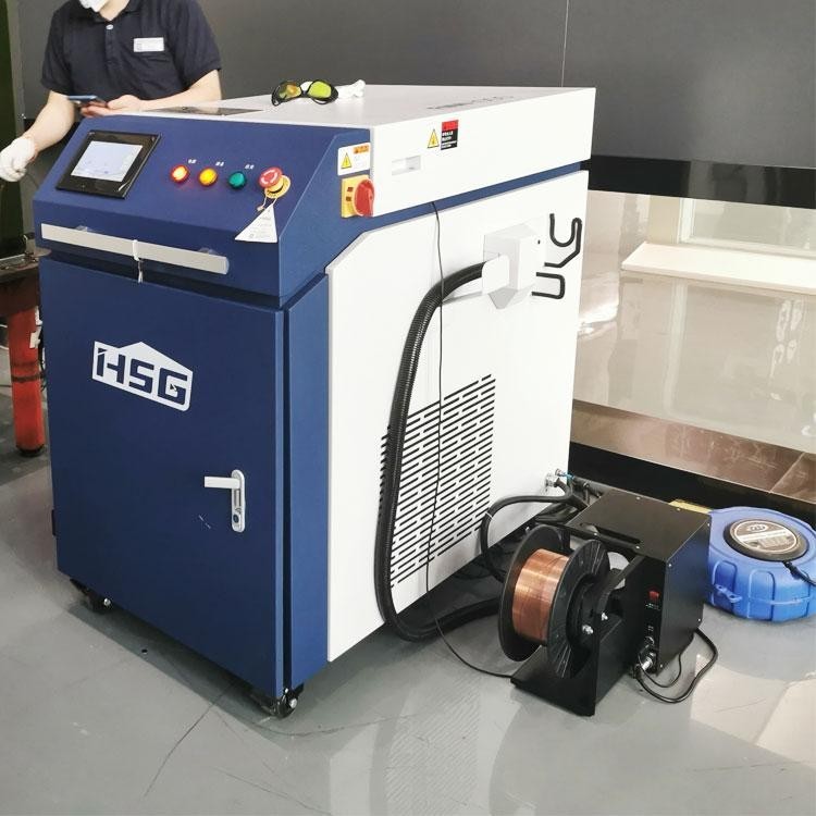 3、山東省做激光器塑料焊接機器設(shè)備生產(chǎn)廠家有什么？
